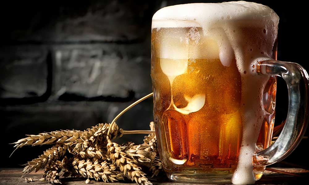 Cinco buenas razones para tomar cerveza en una cita