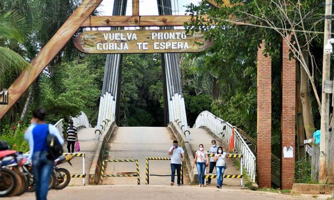 Autoridades acuerdan tránsito fronterizo entre Bolivia y Brasil desde las 05:00 hasta las 22:00 Autoridades acuerdan tránsito fronterizo entre Bolivia y Brasil desde las 05:00 hasta las 22:00