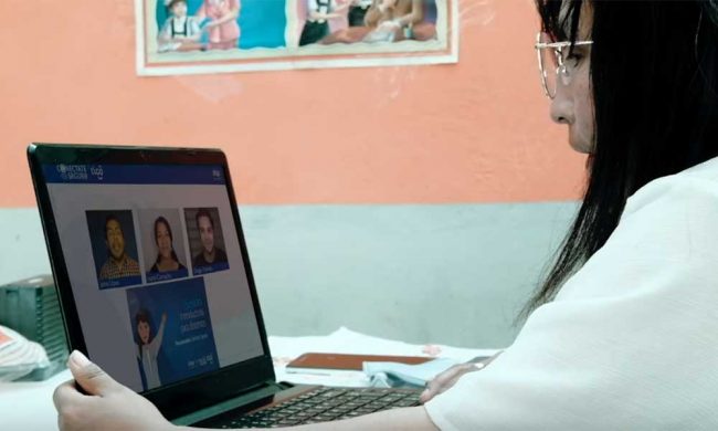 Tigo reafirma su apoyo a la educación con el programa Maestr@s Conectad@s recargado Tigo reafirma su apoyo a la educación con el programa Maestr@s Conectad@s recargado