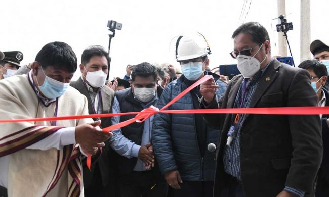 Gobernación de Potosí inaugura planta generadora de oxígeno en el hospital Bracamonte
