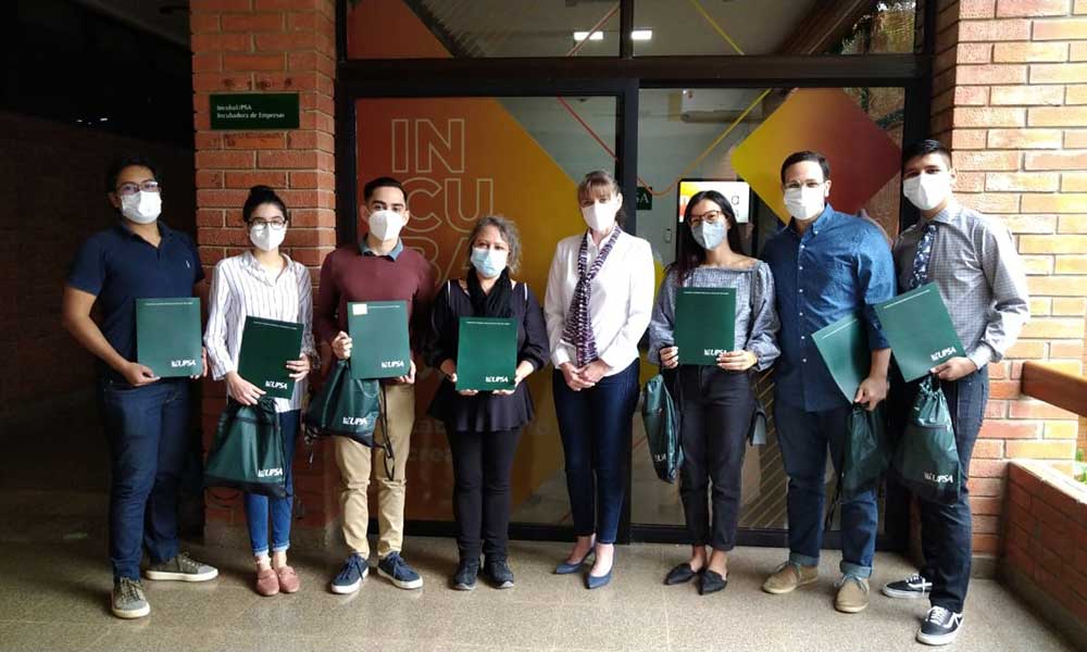 Estudiantes UPSA se destacaron en Simulación de Negocios