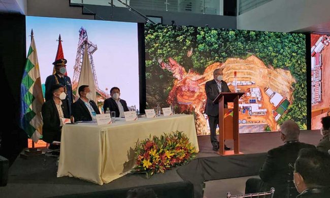 YPFB reactivará la economía con una inyección aproximada de $us 1.400 millones en exploración YPFB reactivará la economía con una inyección aproximada de $us 1.400 millones en exploración