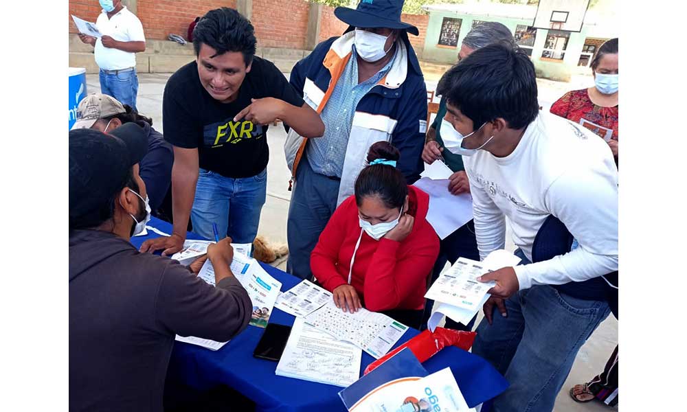 ENTEL entrega red de acceso por Fibra Óptica Al Hogar en comunidad tarijeña de Cabildo