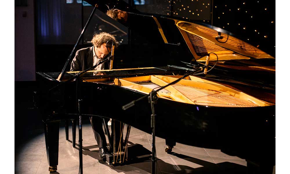 La música clásica llenó el Audi Center Santa Cruz  de Hansa Ltda. en un inolvidable concierto de piano