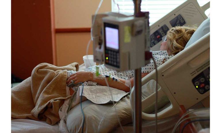 Estudio: seis de cada diez bolivianos manifiestan no tener información acerca del cáncer y su letalidad Estudio: seis de cada diez bolivianos manifiestan no tener información acerca del cáncer y su letalidad