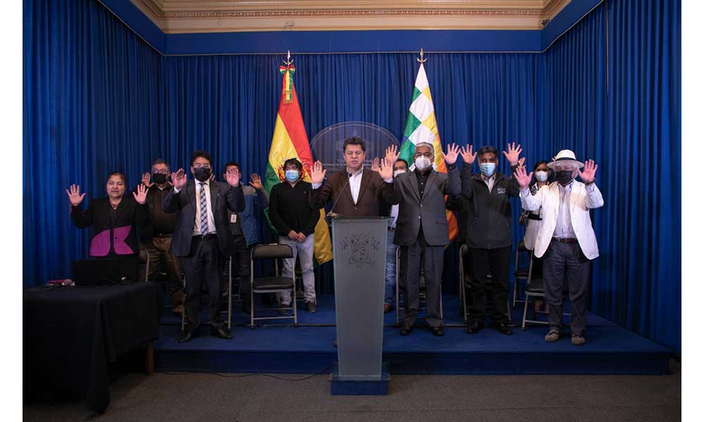 Asamblea Legislativa autoriza salida de contingente militar boliviano para mitigar incendios en Argentina