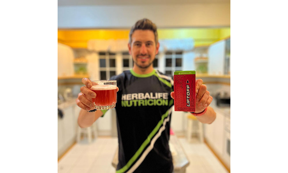 Herbalife Nutrition lanza su cuarto nuevo producto del 2022: liftoff sabor granada frutilla