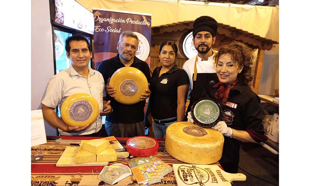 Flor de leche presenta quesos madurados