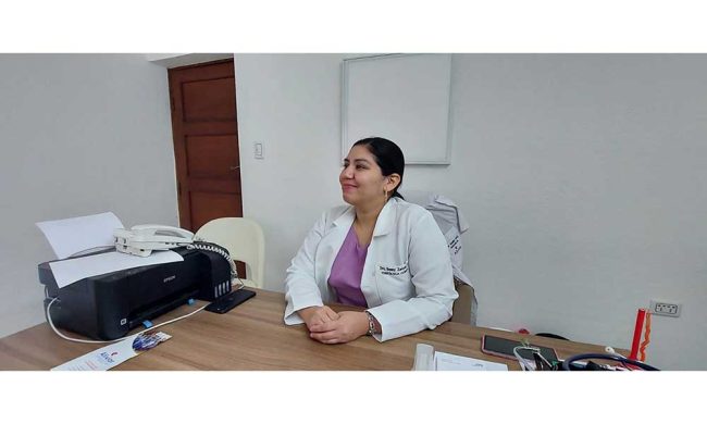Fumar genera cerca de 36 enfermedades; policlínica recibe pacientes para abandonar la adicción Fumar genera cerca de 36 enfermedades; policlínica recibe pacientes para abandonar la adicción