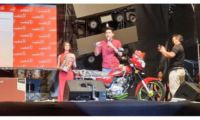 Mabel’s cumple y entrega premios a los visitantes que llevaron su Pack Ferial 2022 Mabel’s cumple y entrega premios a los visitantes que llevaron su Pack Ferial 2022