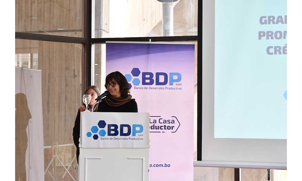 El BDP forma jóvenes profesionales en desarrollo productivo y promueve su inserción laboral