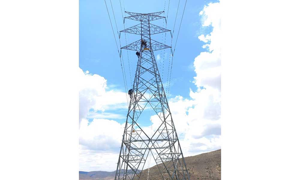 Ende transmisión reemplaza aisladores dañados en línea 230 Kv Yaguacua