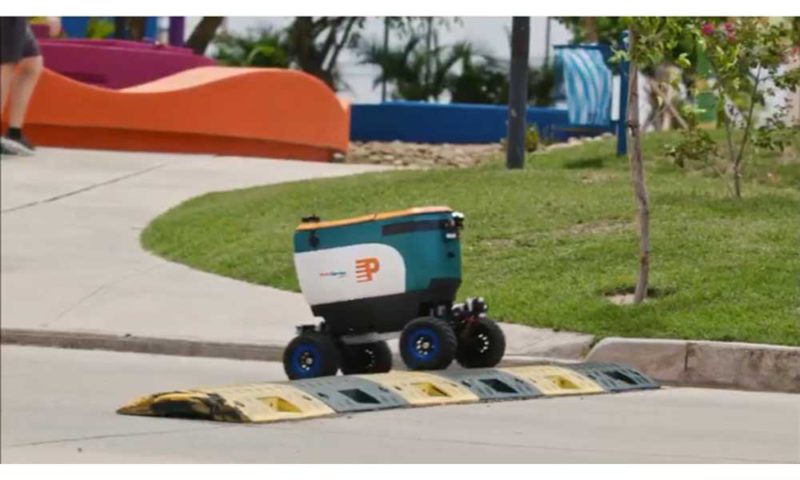 Emprendedores de exportación: MotoclickApp busca inversionistas para llevar su flota de robots de reparto desde Bolivia hasta Nueva York y al mundo Emprendedores de exportación: MotoclickApp busca inversionistas para llevar su flota de robots de reparto desde Bolivia hasta Nueva York y al mundo