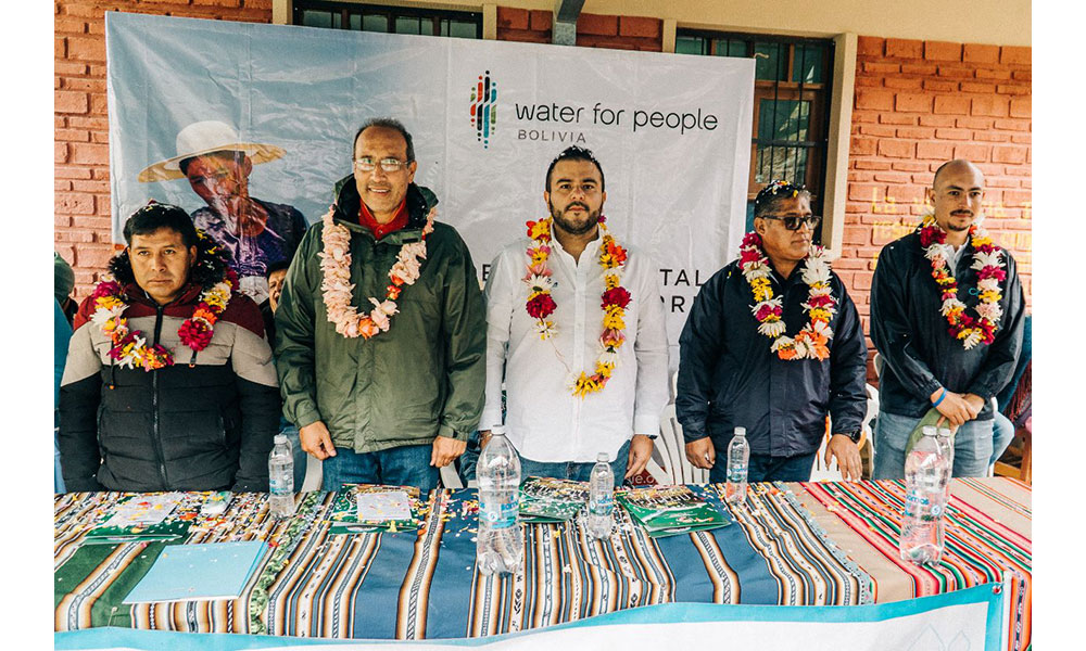 CBN y su marca de Agua SOMOS firman un convenio para garantizar agua segura para la comunidad de Carbón Mayu