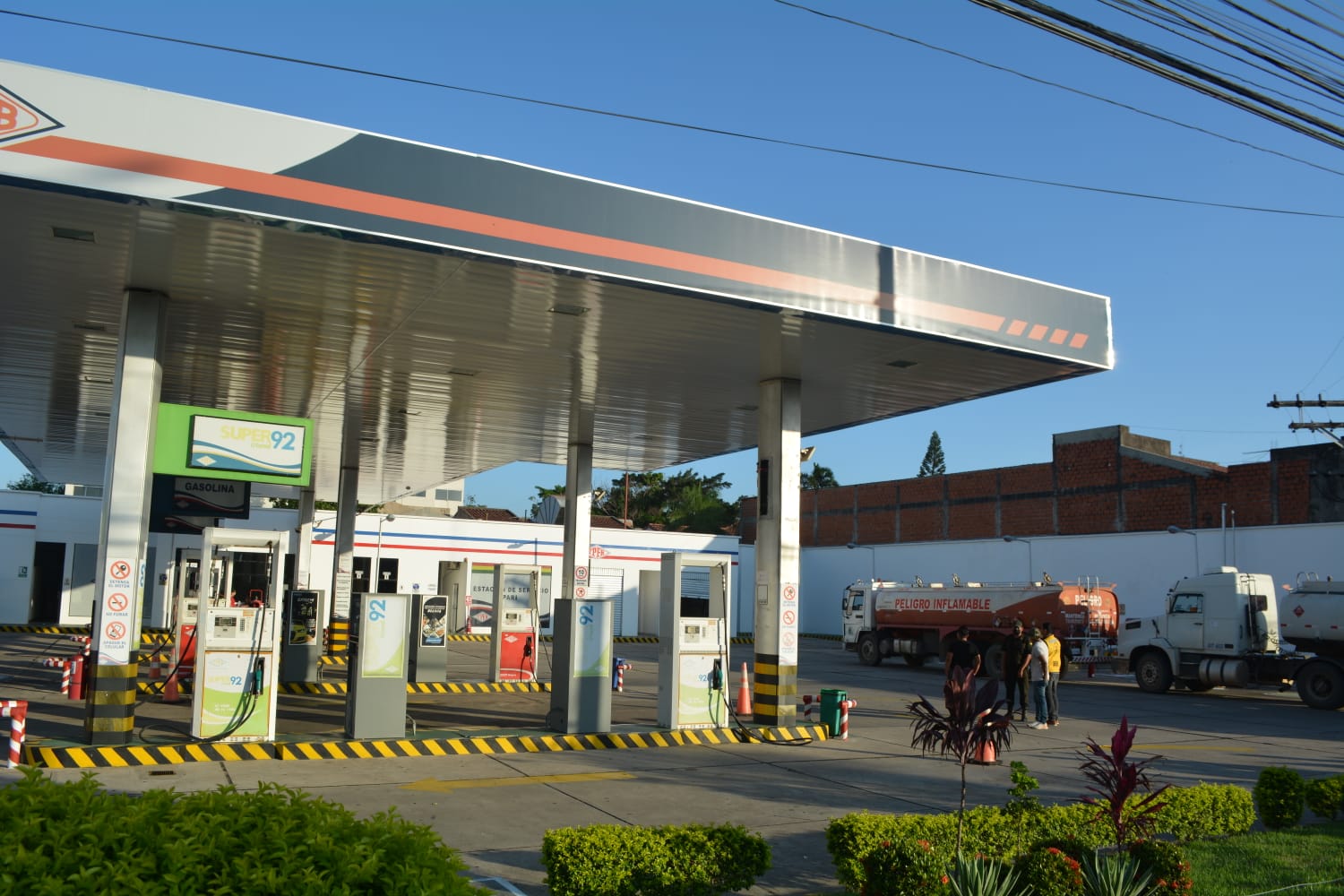 En Santa Cruz el combustible “se pierde en el mercado”, ve desvío a actividades ilícitas