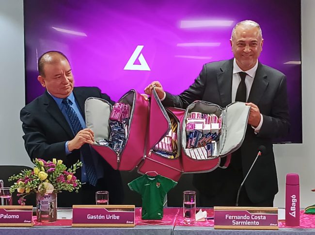 Bagó es el primer laboratorio farmacéutico en auspiciar a la Selección Nacional de fútbol Bagó es el primer laboratorio farmacéutico en auspiciar a la Selección Nacional de fútbol