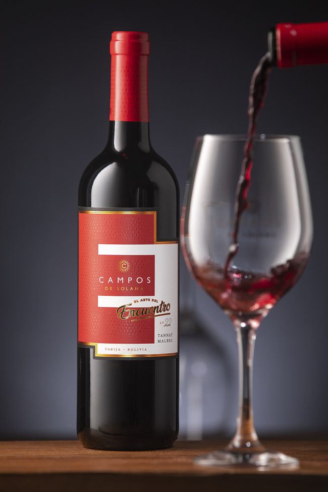 Campos de Solana presenta la nueva imagen del vino Encuentro Campos de Solana presenta la nueva imagen del vino Encuentro