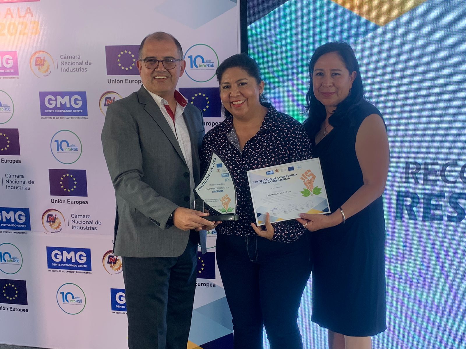Itacamba recibe el Premio a la Resiliencia por sus proyectos sociales en la provincia Germán Busch