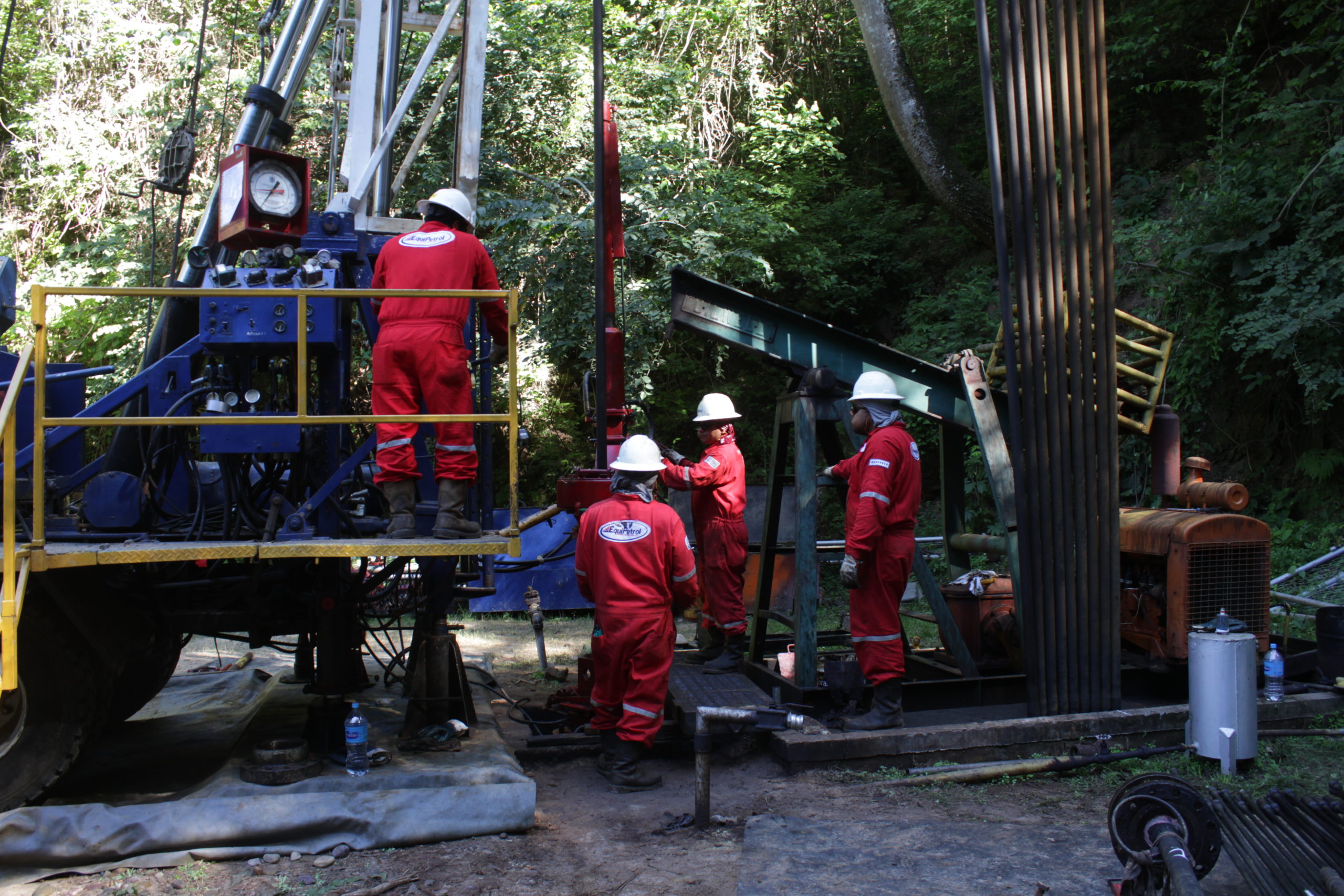 Consultora evaluará campos petroleros para implementar métodos de recuperación mejorada