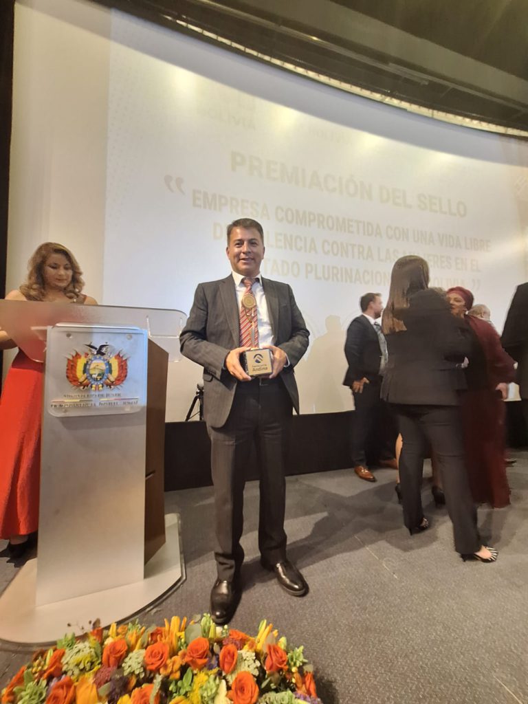 Ferroviaria Andina es reconocida por su compromiso  en la prevención de la violencia hacia las mujeres
