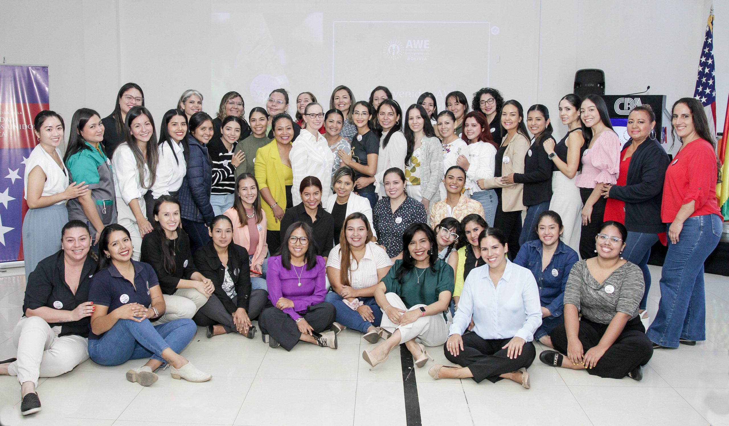 La Academia de Mujeres Emprendedoras presentó a las 45 seleccionadas para su tercer programa en Santa Cruz