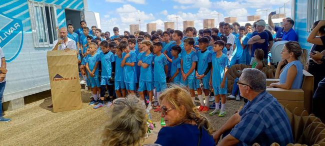 Empacar y Club Bolívar siembran un futuro verde para las nuevas generaciones Empacar y Club Bolívar siembran un futuro verde para las nuevas generaciones