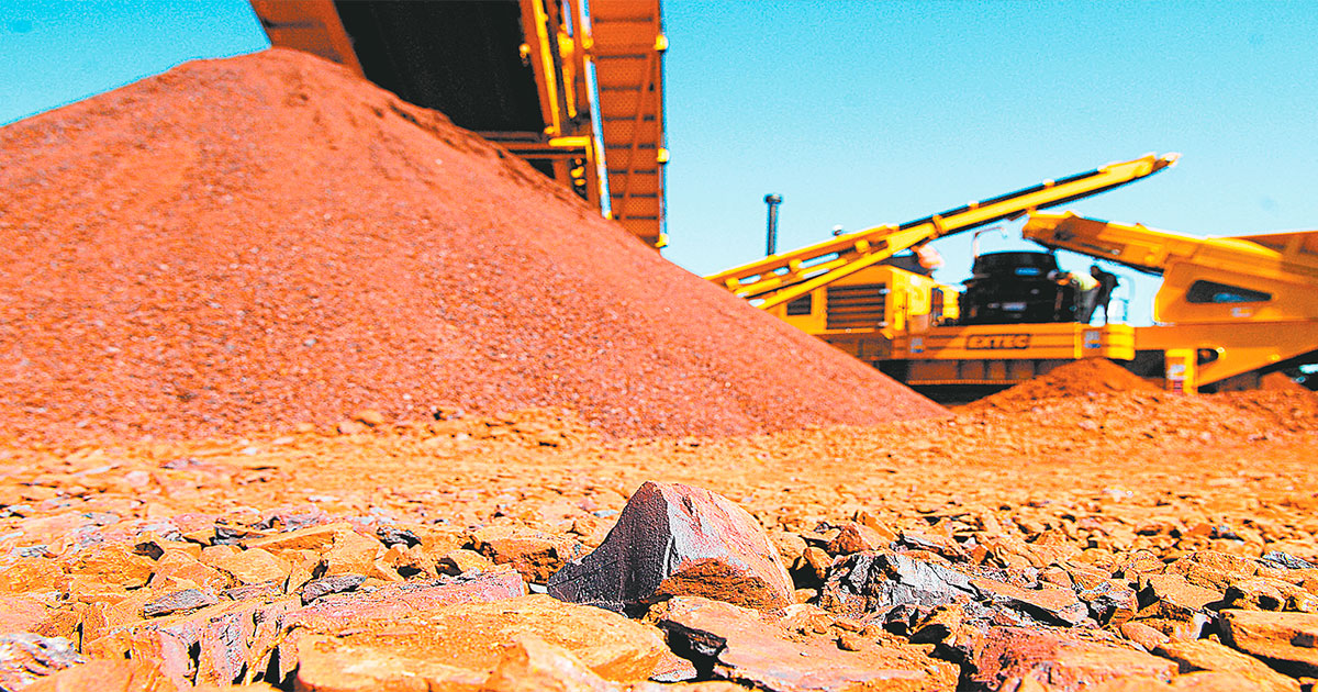Empresas privadas exportarán 11 millones de toneladas de hierro boliviano a China a través del puerto peruano de Ilo