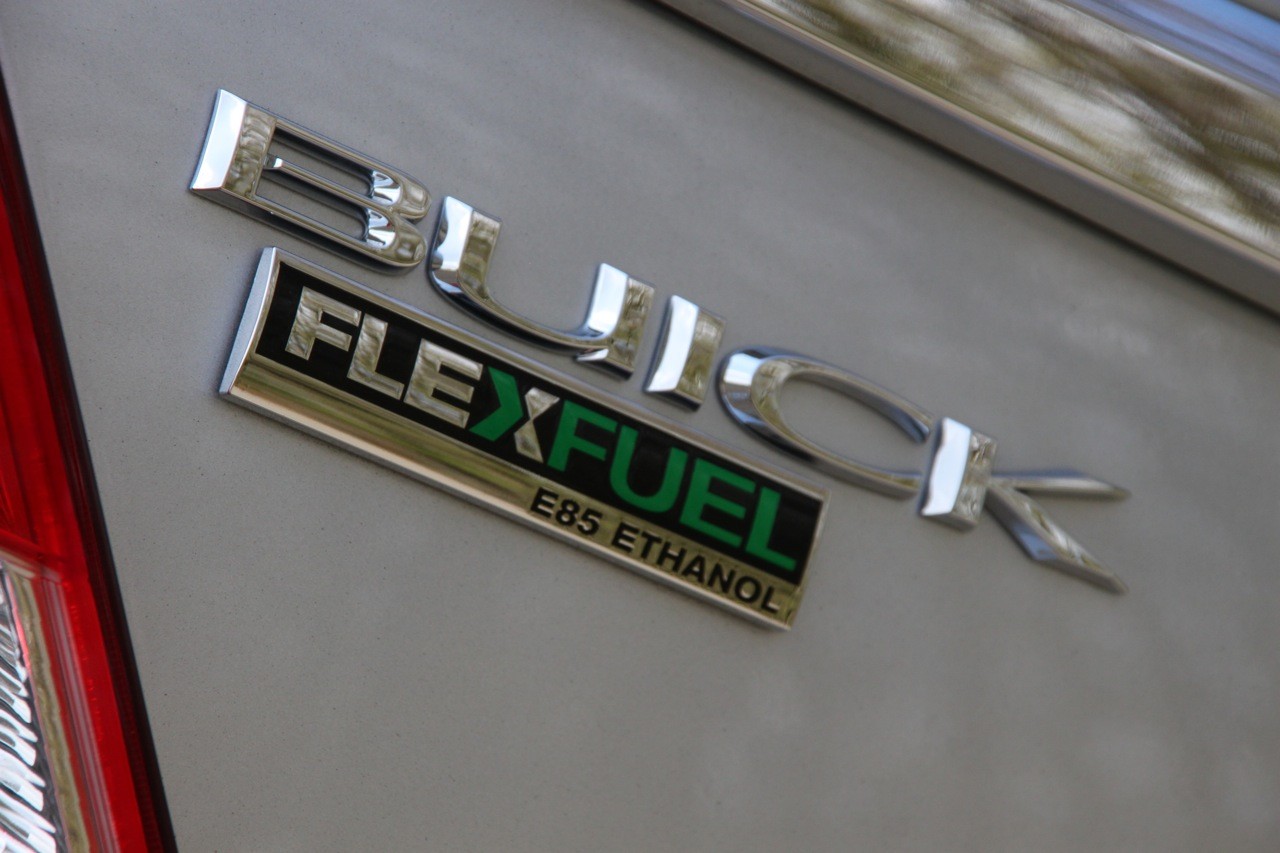 Decreto establece incentivos tributarios para la importación de vehículos flex fuel y eléctricos