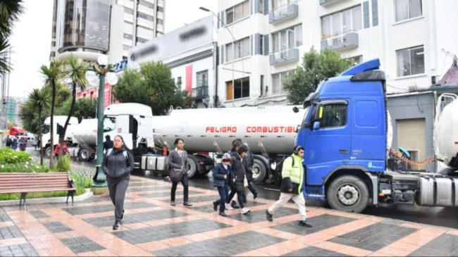 Bloqueos y medias verdades la paradoja de la escasez de dólares Bloqueos y medias verdades la paradoja de la escasez de dólares