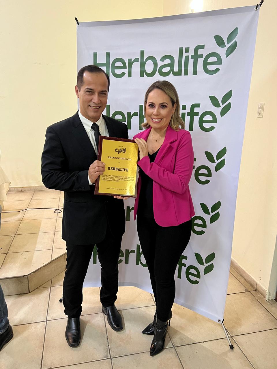 El Círculo de Periodistas Deportivos de Santa Cruz reconocen a Herbalife por su aporte y compromiso con los atletas