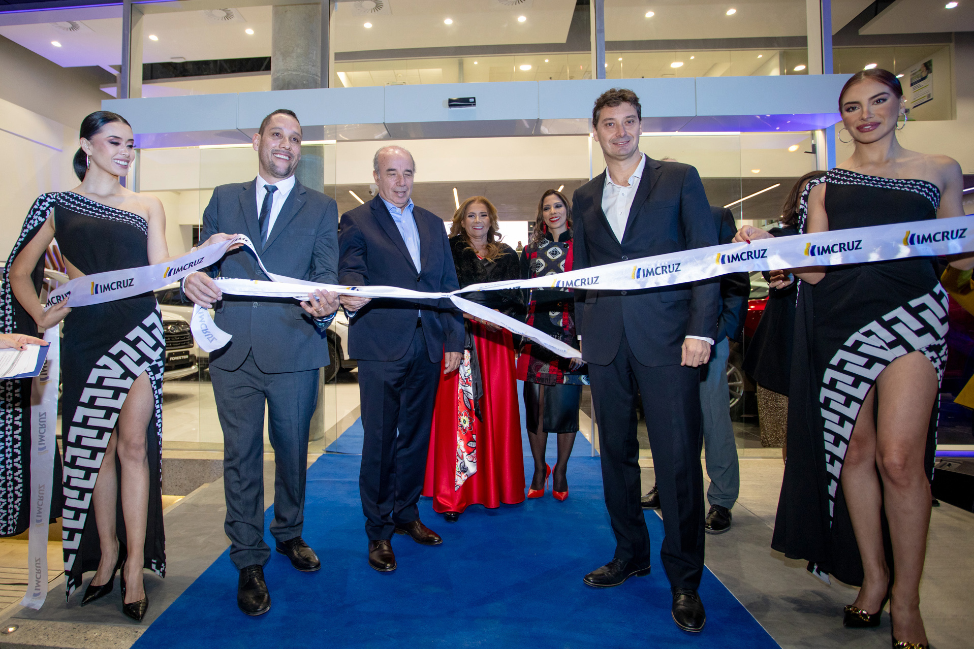 Imcruz celebra 40 años de trayectoria estrenando el primer showroom vertical y sostenible del país