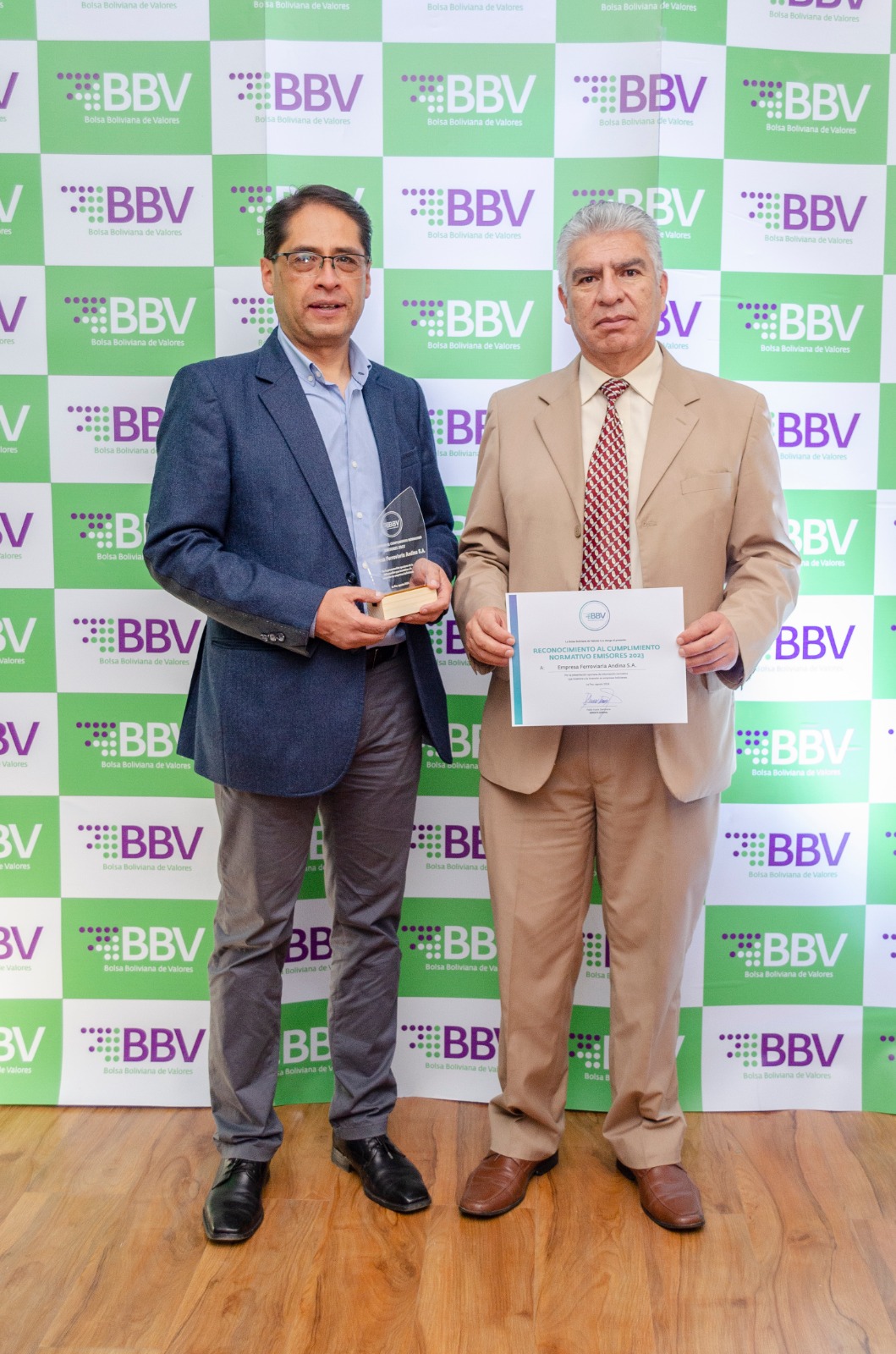 Ferroviaria Andina recibe reconocimiento de  la Bolsa Boliviana de Valores como emisor bursátil   