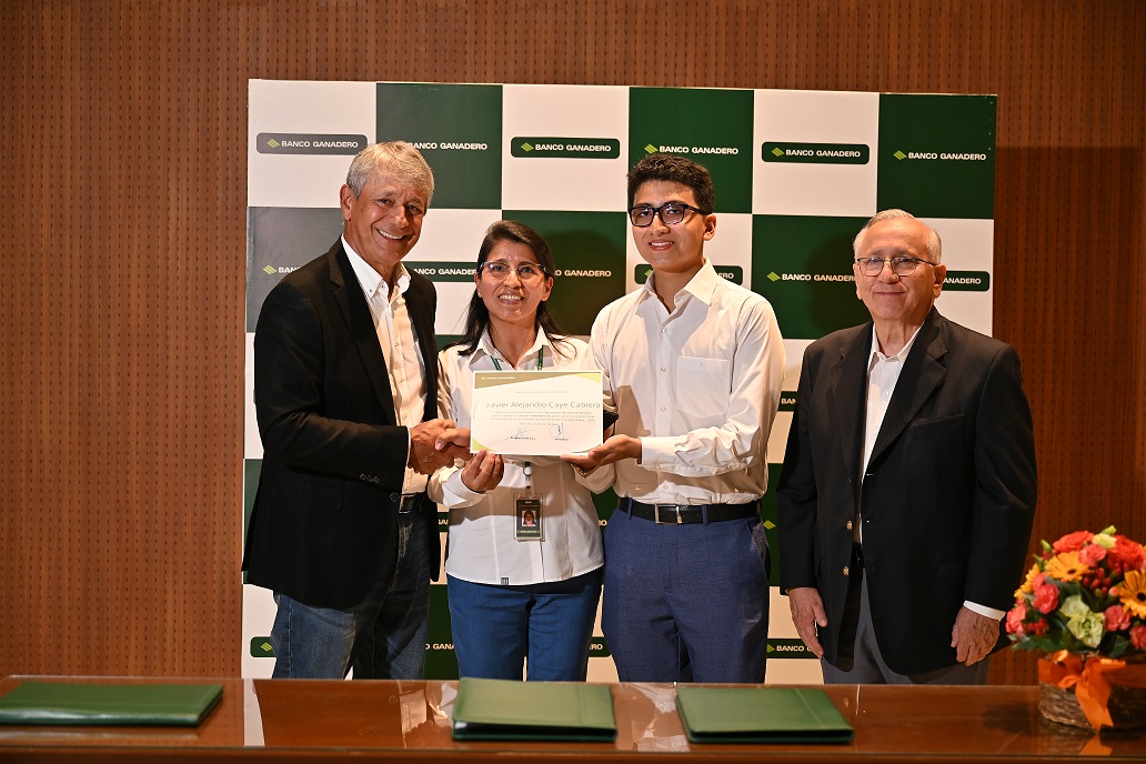 Banco Ganadero lanza programa de becas universitarias