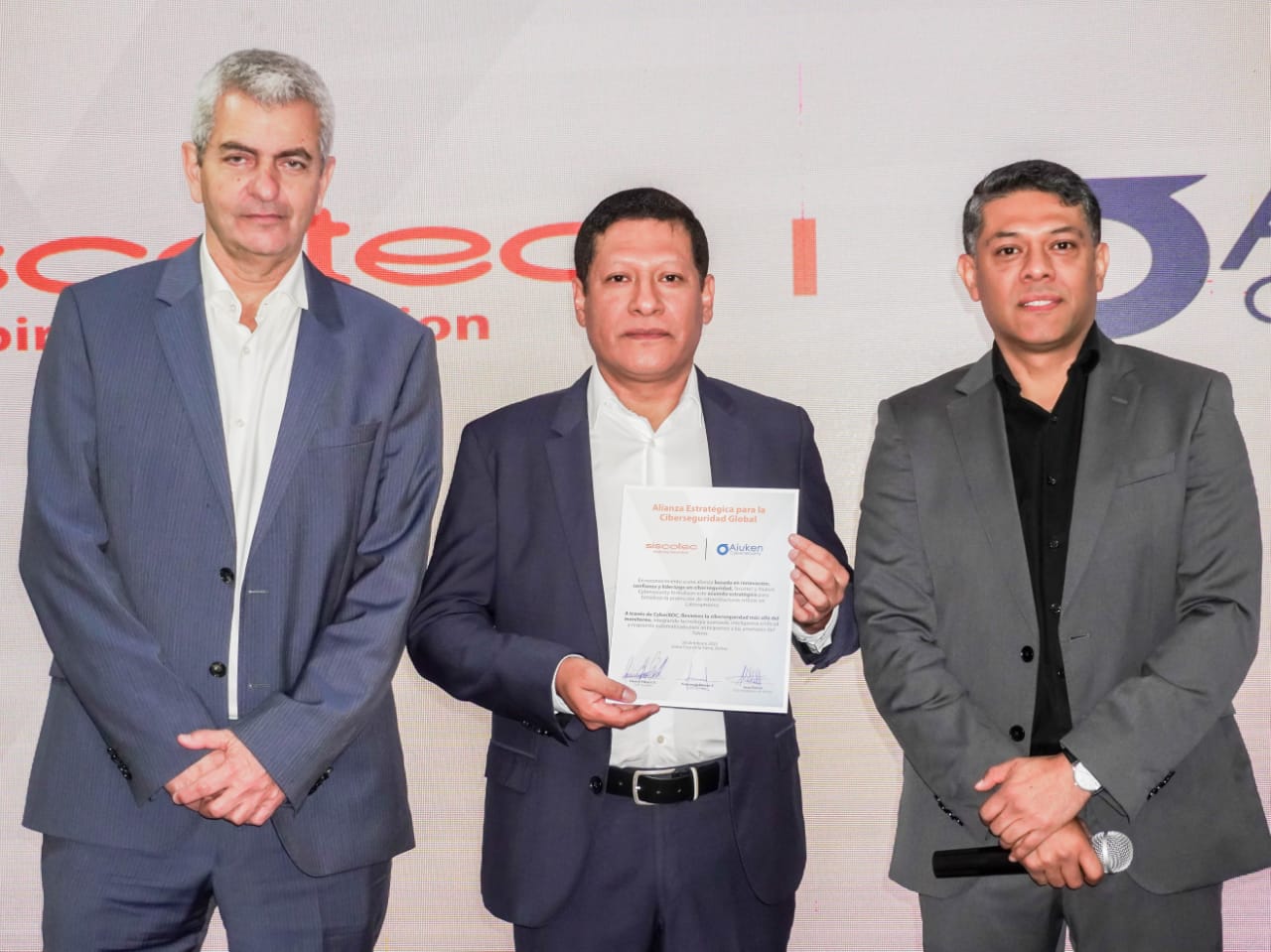 Siscotec revoluciona la ciberseguridad en Latinoamérica con el lanzamiento de CyberXOC