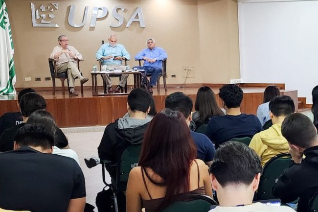 Carrera de Derecho, UPSA: Panel sobre 40 años de elecciones municipales Carrera de Derecho, UPSA: Panel sobre 40 años de elecciones municipales