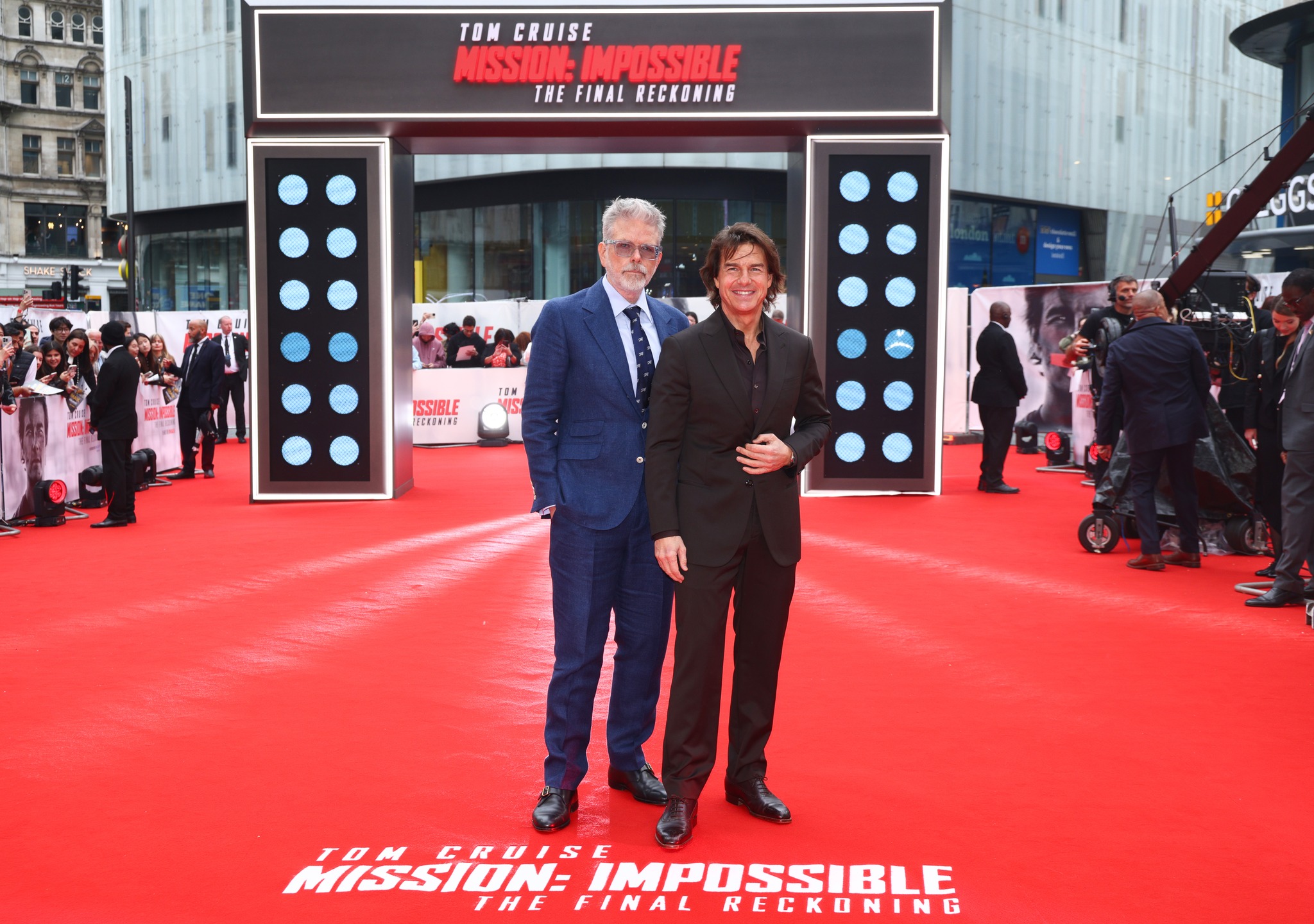 Tom Cruise está en la cima de la taquilla con “Misión Imposible: La sentencia final”   