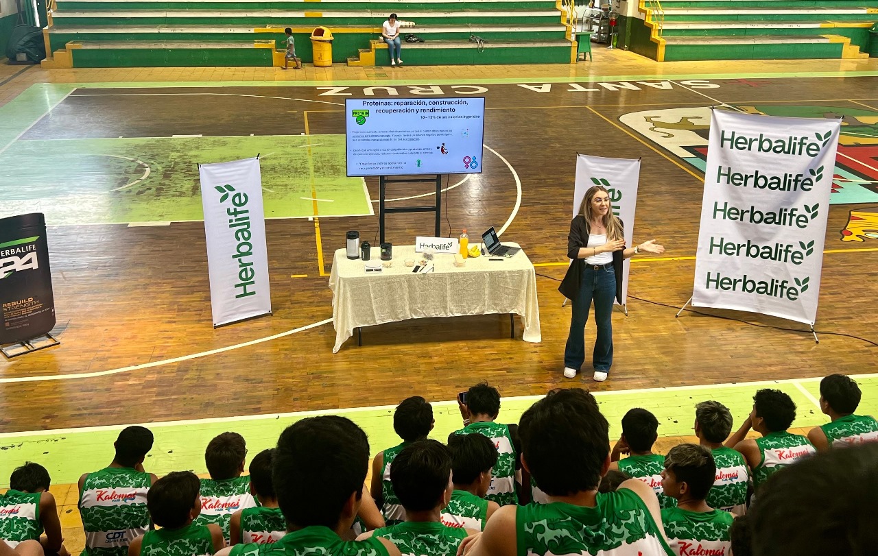 Herbalife brindó talleres de nutrición deportiva a jóvenes basquetbolistas