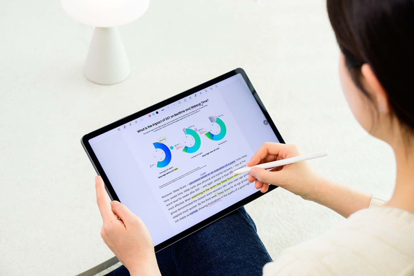 Samsung comparte una guía para aprovechar la Galaxy Tab S10 FE+ en el estudio