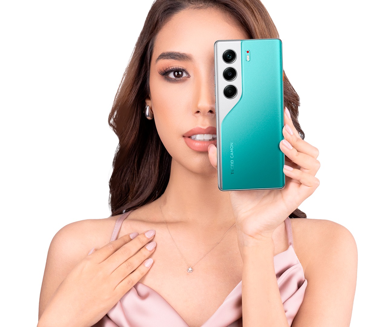TECNO lanza en Bolivia el nuevo Camon 40: Fotografía rápida, precisa y perfecta