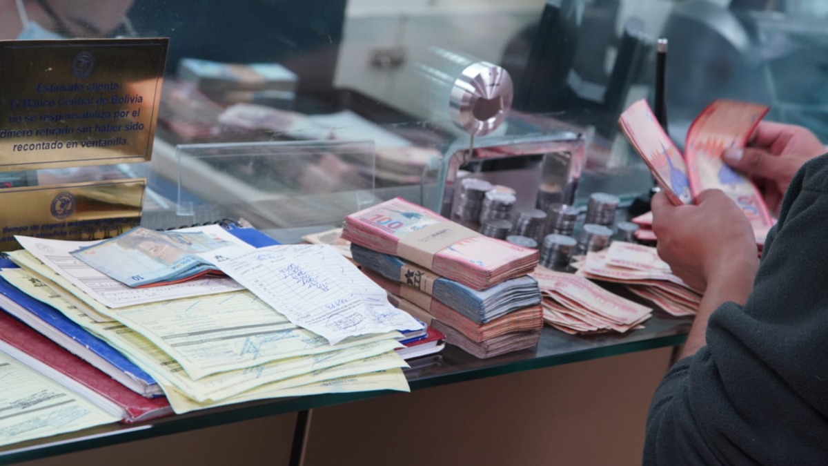 El Gobierno aprueba dos decretos para fortalecer el ahorro, dinamizar el crédito productivo y facilitar la internación de divisasjhyjkl