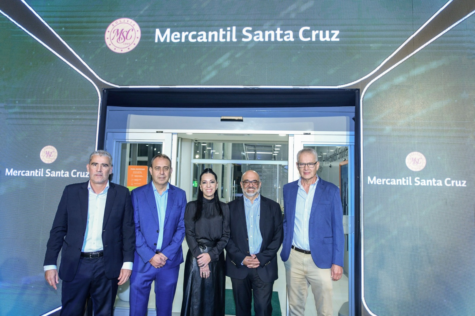 BMSC inaugura agencia icónica en Av. Beni y 3er anillo: tecnología y diseño de vanguardia para Santa Cruz BMSC inaugura agencia icónica en Av. Beni y 3er anillo: tecnología y diseño de vanguardia para Santa Cruz