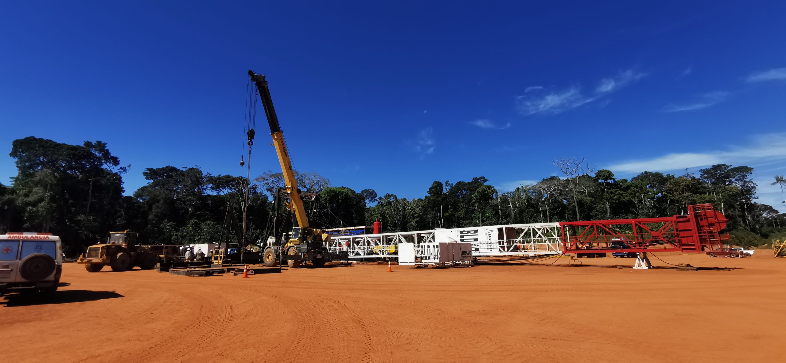 YPFB realiza el montaje de equipo para iniciar la perforación del Pozo Tomachi-X1 I.E. en Pando 