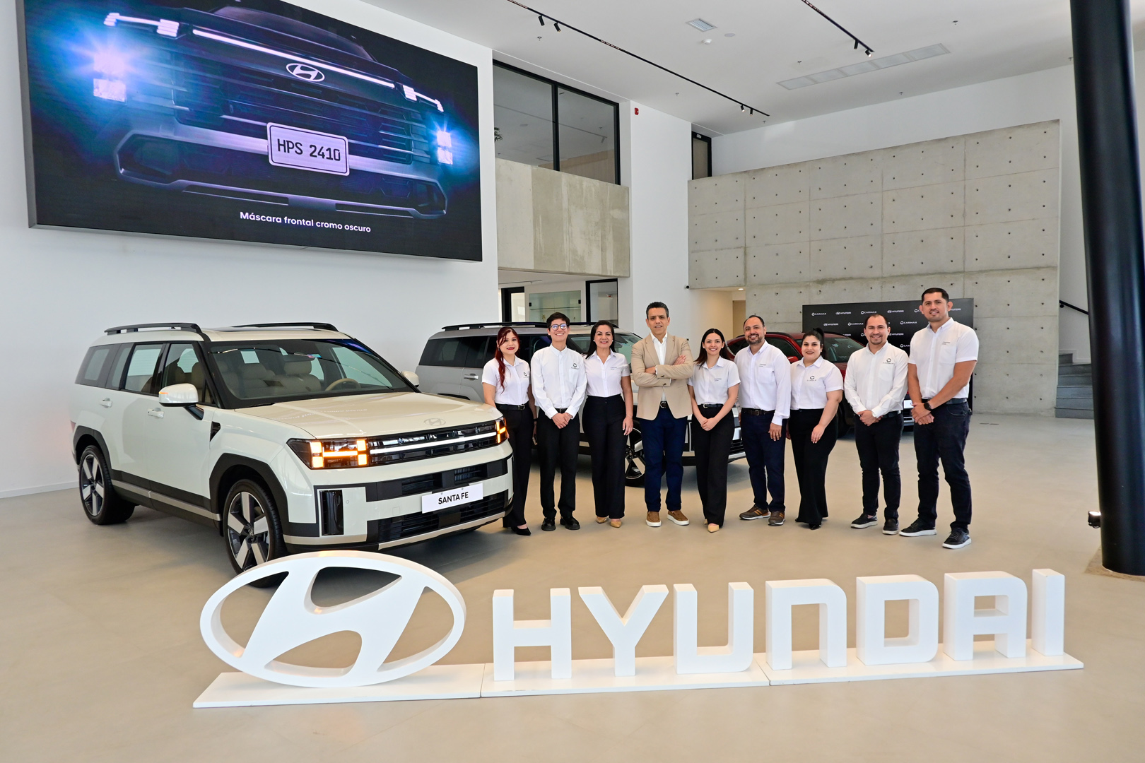 Hyundai presenta la totalmente nueva Santa Fe Híbrida, con un diseño atrevido optimizado para estilos de vida al aire libre
