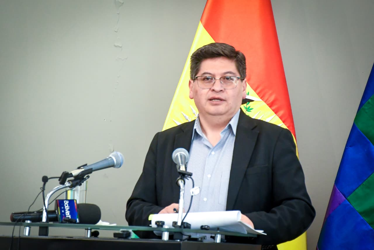 27 empresas públicas aportarán más de Bs474, 3 millones para el pago del Bono Juancito Pinto a más de 2,3 millones de estudiantes en 2025 27 empresas públicas aportarán más de Bs474, 3 millones para el pago del Bono Juancito Pinto a más de 2,3 millones de estudiantes en 2025