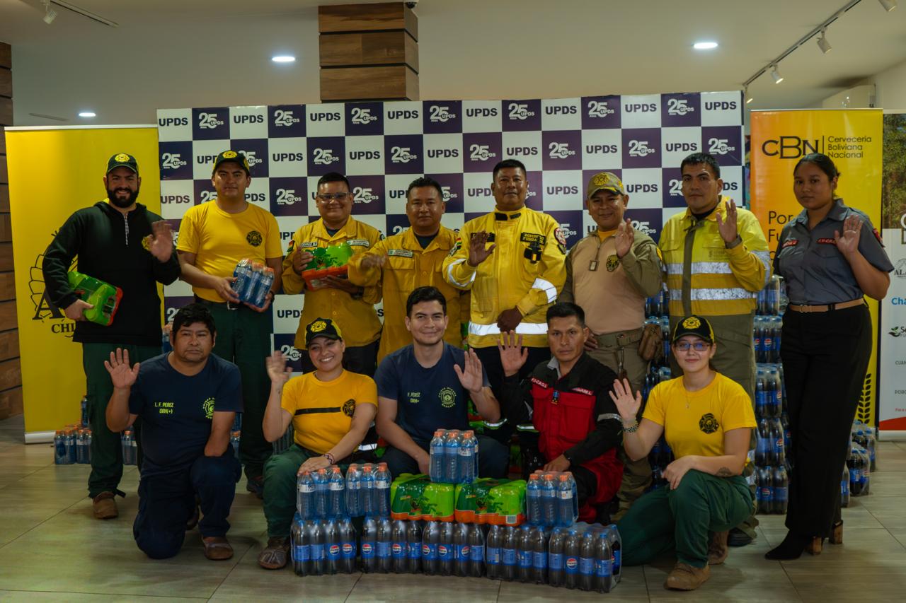 Apoyando la iniciativa de Alas Chiquitanas, CBN realiza una nueva donación de bebidas a los bomberos que combaten los incendios    Apoyando la iniciativa de Alas Chiquitanas, CBN realiza una nueva donación de bebidas a los bomberos que combaten los incendios