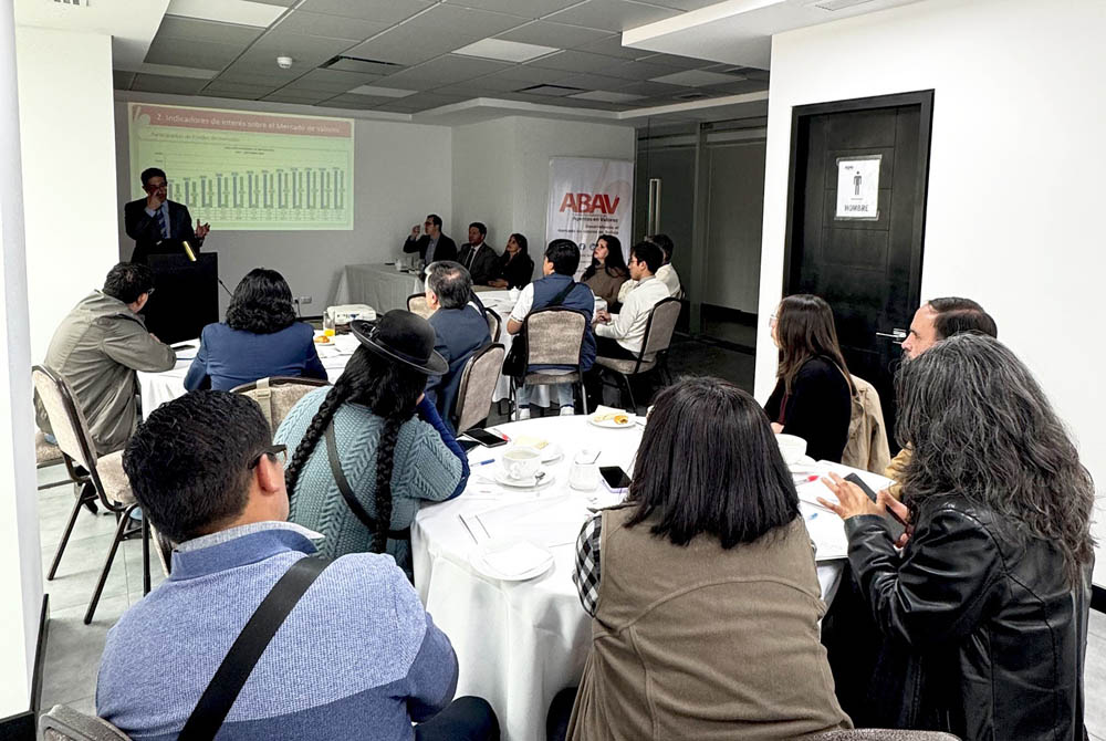 ABAV impulsa la capacitación de periodistas para fortalecer la difusión del Mercado de Valores   