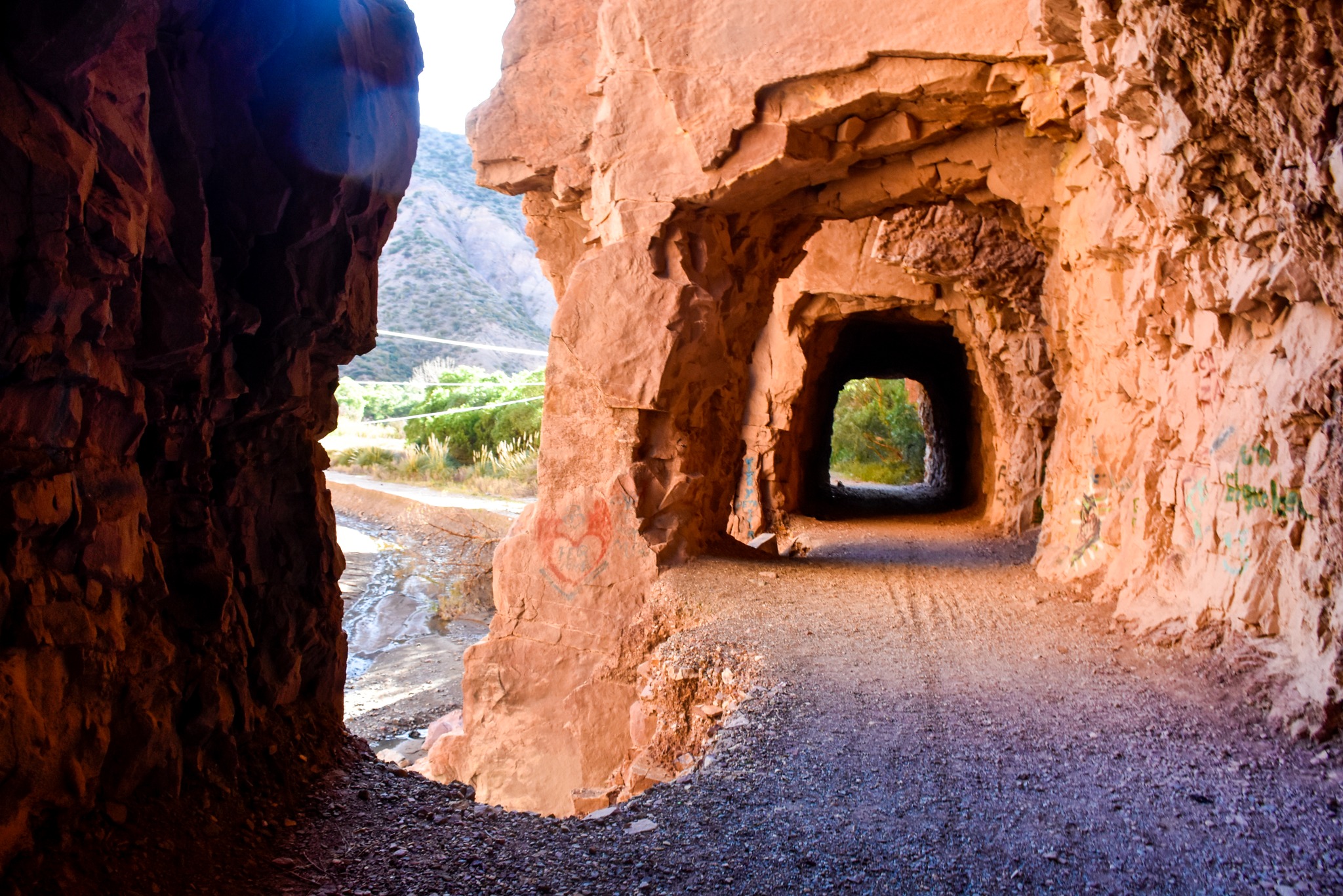 Túnel antiguo de Tupiza: Huella del progreso y la memoria ferroviaria