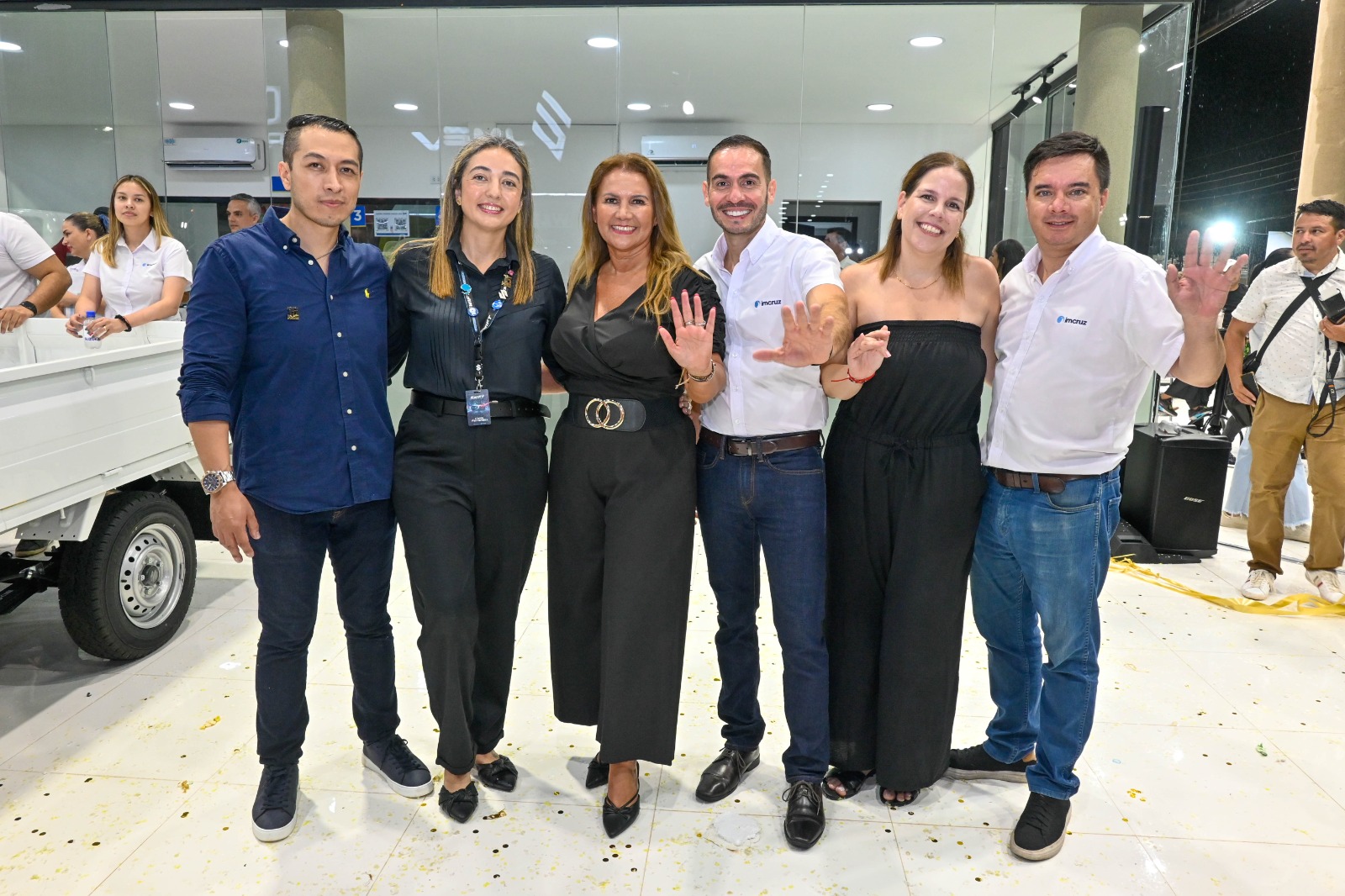 Suzuki celebra 15 años de liderazgo ininterrumpido en Bolivia y comparte su logro con sus clientes en Expoauto