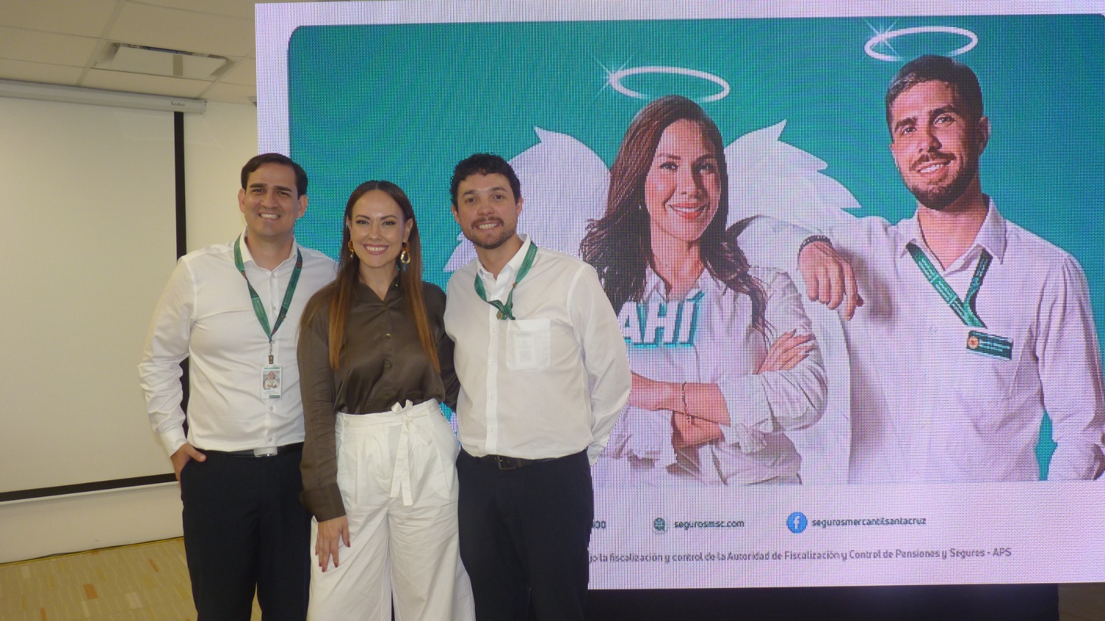 Seguros y Reaseguros Mercantil Santa Cruz lanza campaña «Ángeles  de la Guarda»: una nueva forma de estar más cerca de sus clientes   