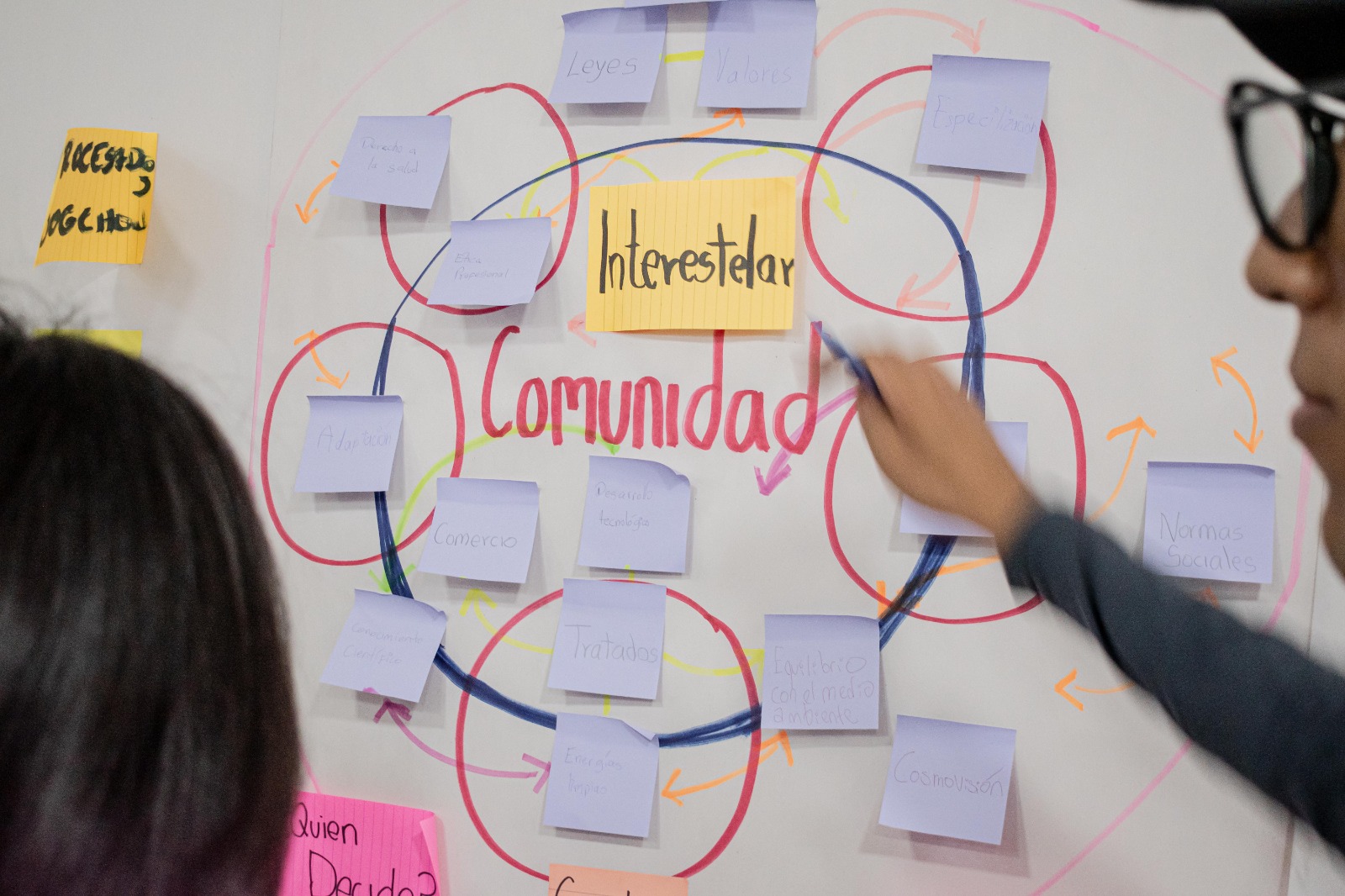 Bolivia entra al debate espacial con innovador taller sobre gobernanza lunar